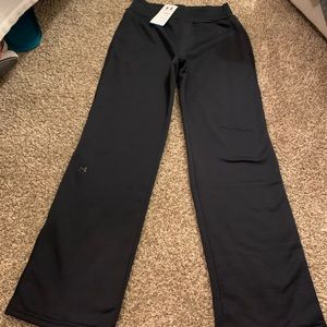 NWT women’s under armour sweatpants